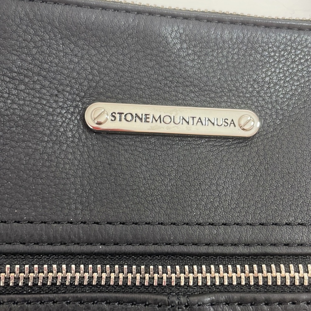Stone Mountain USA Black Shoulder Handbag Silver Hardware Exterior Zip Pocket - Picture 4 of 17